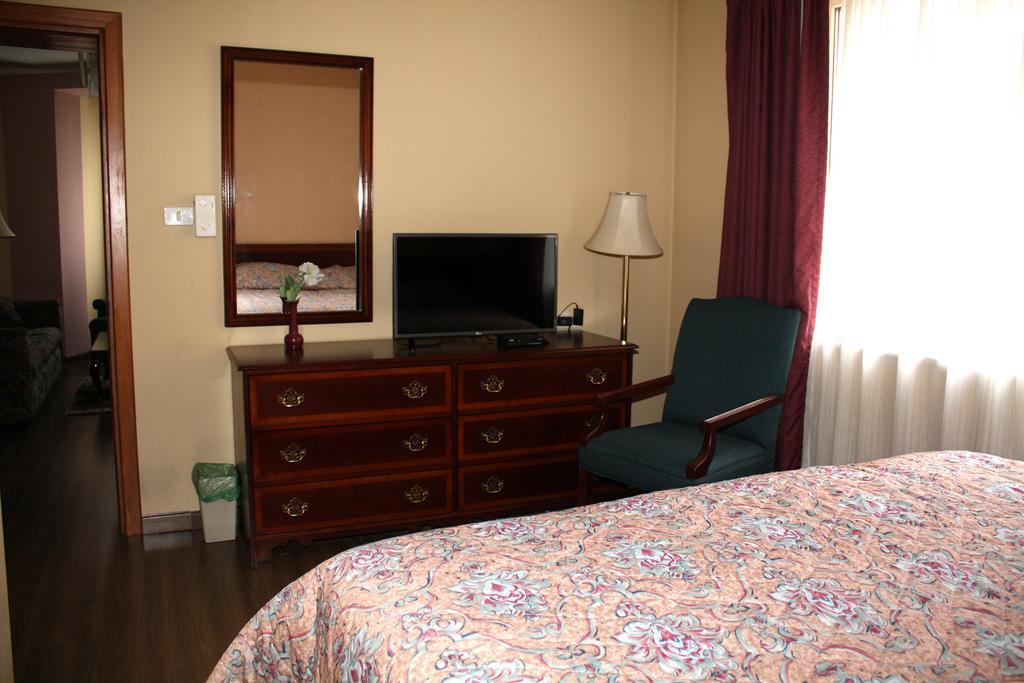 Hotel Regency Korce Esterno foto